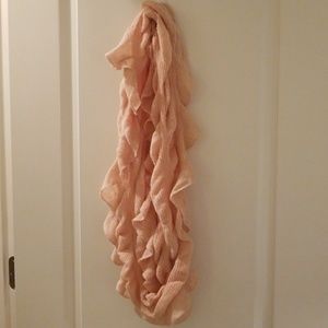 Ruffled scarf
